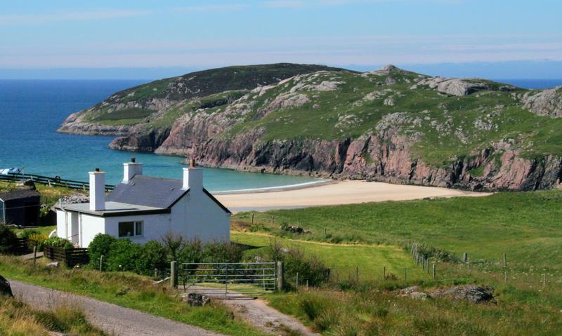 Polin Croft self-catering cottage overlooking Polin Beach